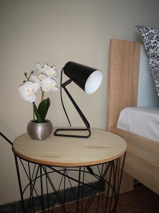 Sea&Sun Glyfada Apartment Atina Dış mekan fotoğraf