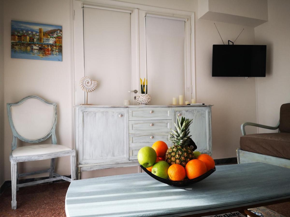 Sea&Sun Glyfada Apartment Atina Dış mekan fotoğraf