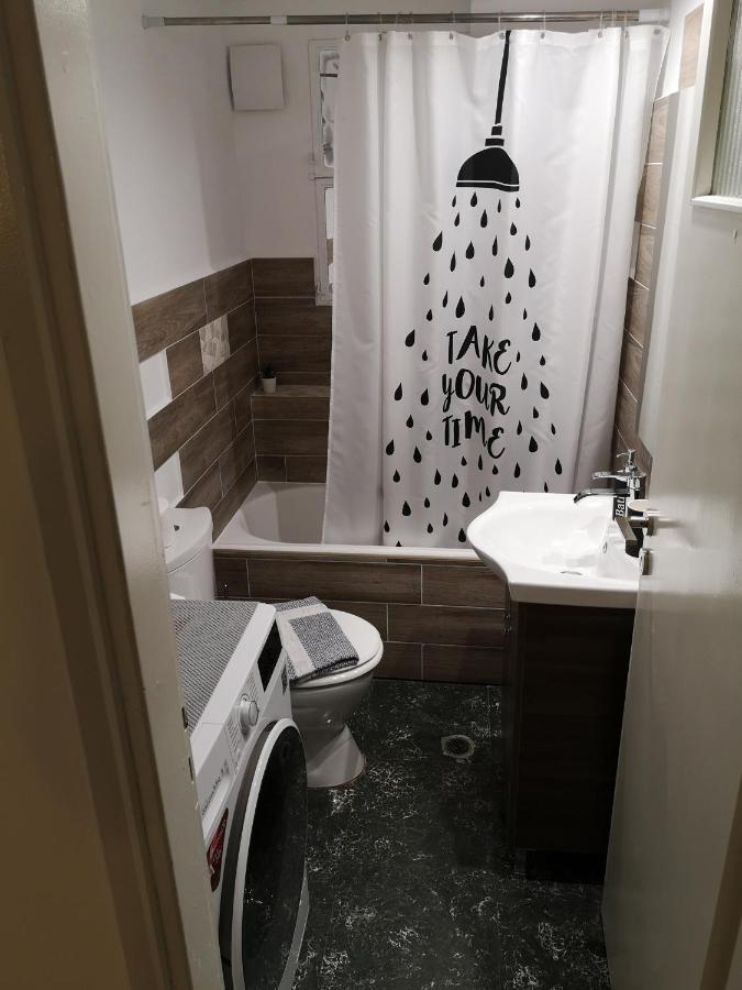 Sea&Sun Glyfada Apartment Atina Dış mekan fotoğraf